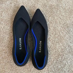 Sustainable Rothy’s Pointe Flats